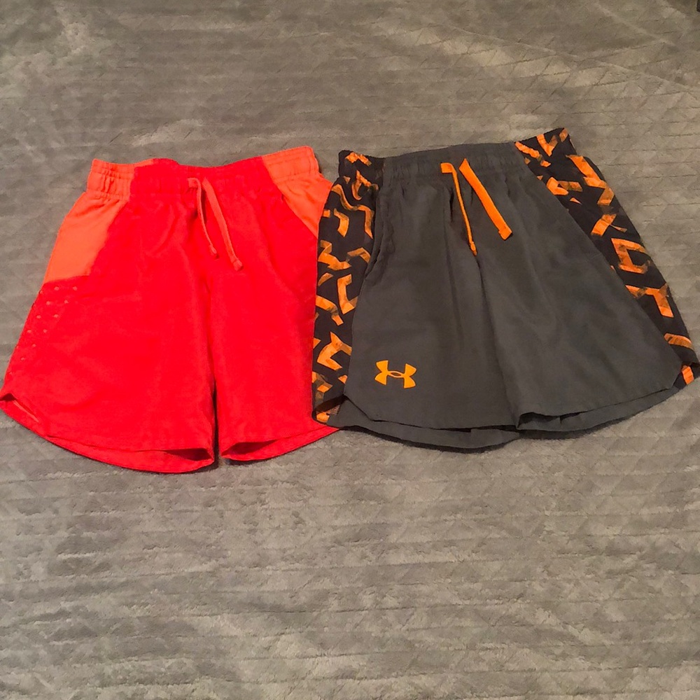 UNDER ARMOUR boys shorts lot of 2 size YXS